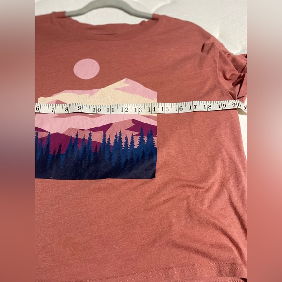 ❤️❤️Bear Paw Burnt Peachy Orange Sunset Graphic Shortsleeved Crop Top - Picture 4 of 5